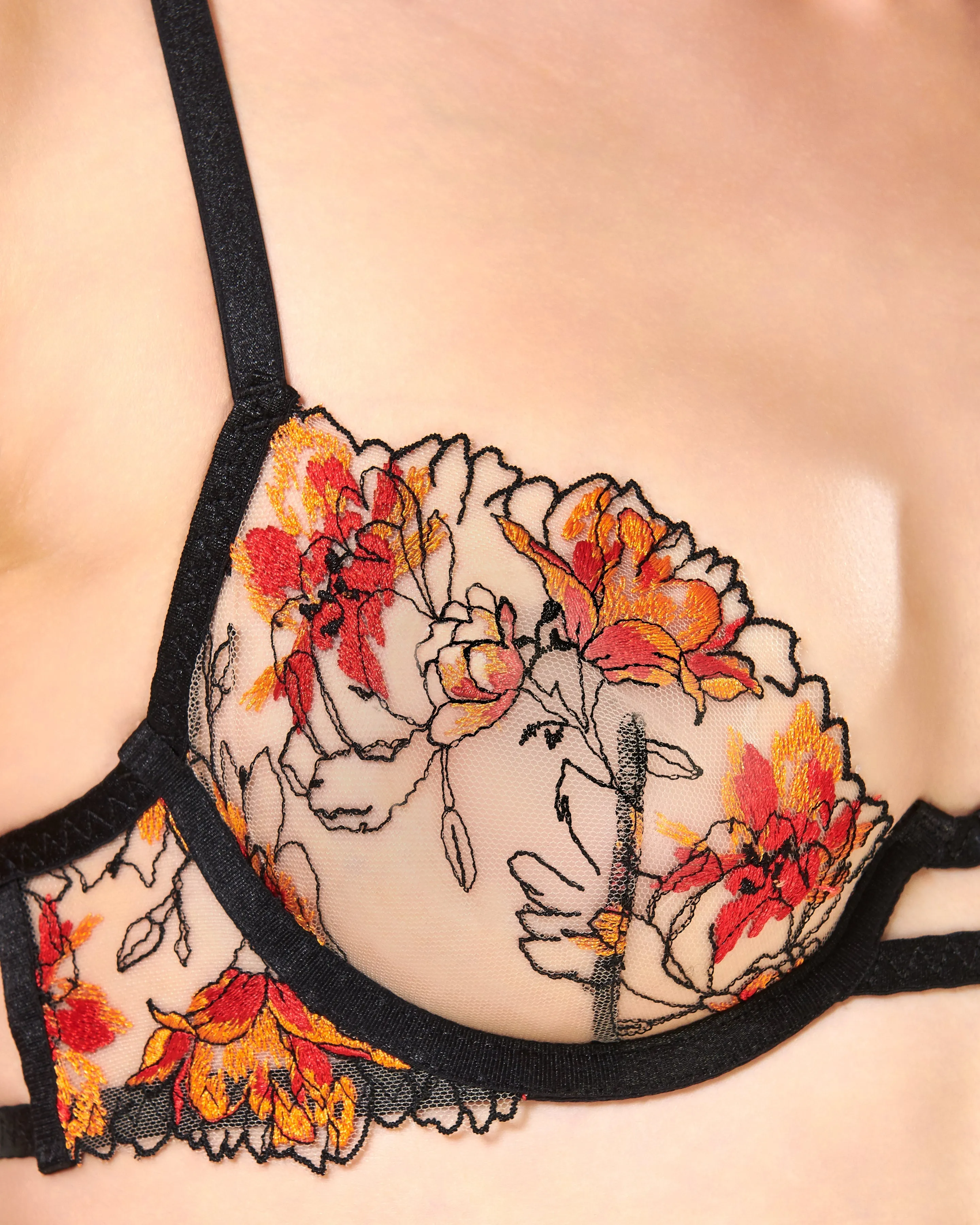 Set: Calista Black/Red